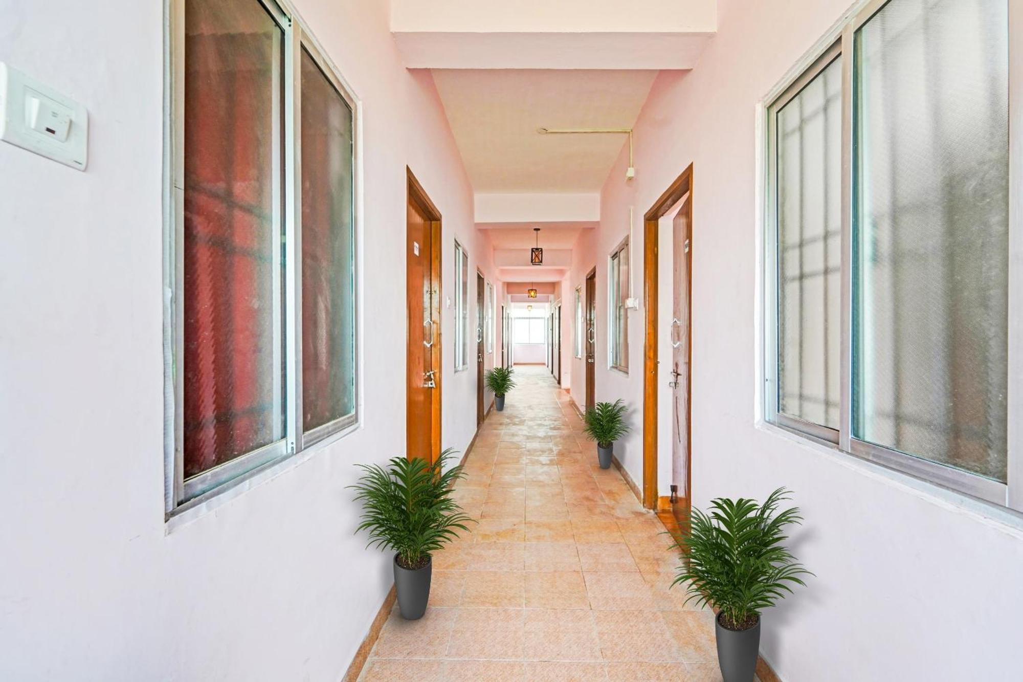 Hotel O Karapakkam, チェンナイ エクステリア 写真